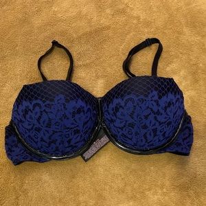 Victoria’s Secret 32 C